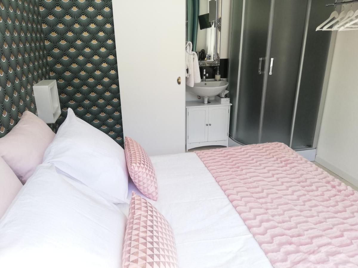 Chambres D'Hotes Luxe Et Serenite Theize Екстериор снимка