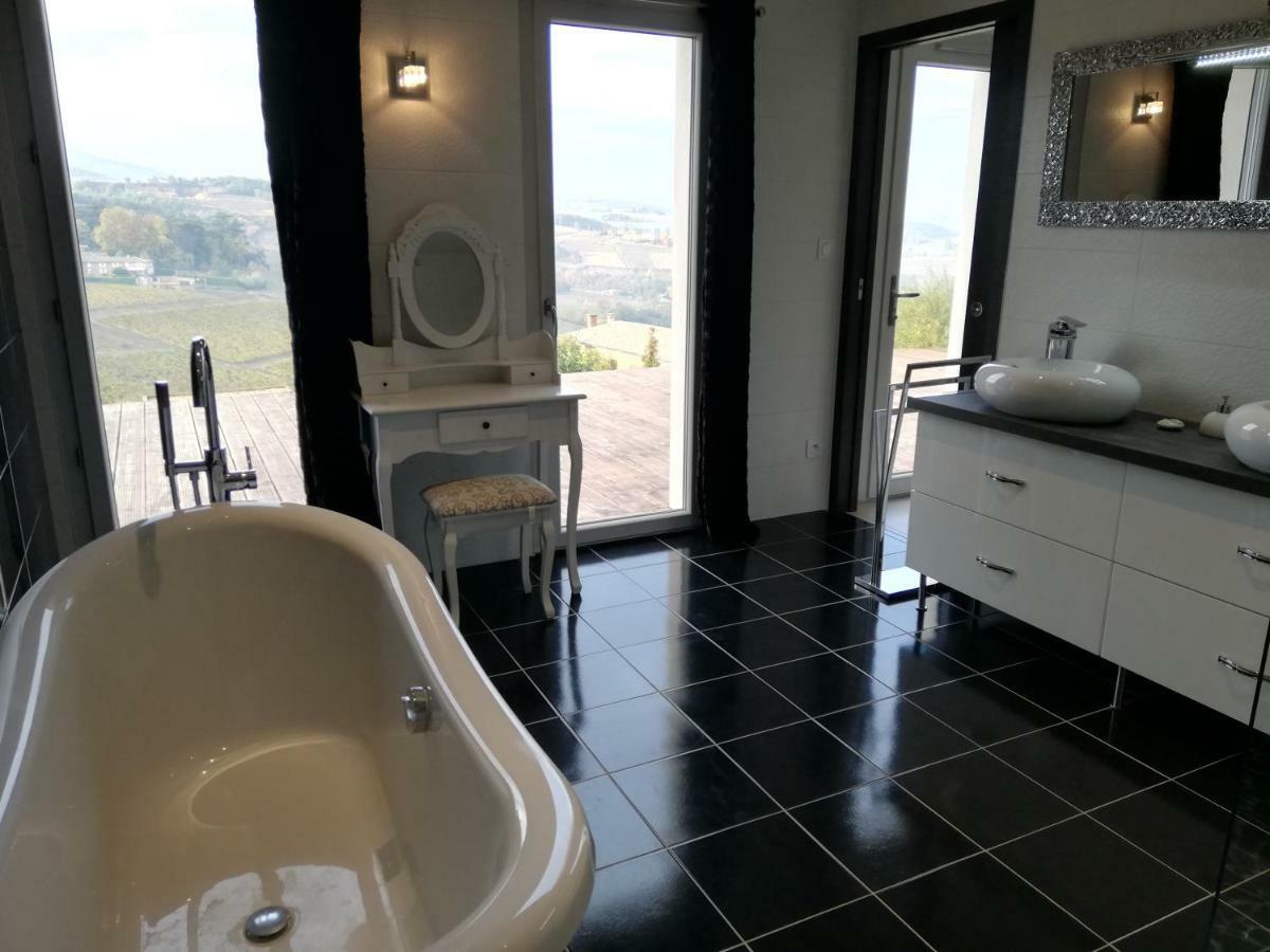 Chambres D'Hotes Luxe Et Serenite Theize Екстериор снимка